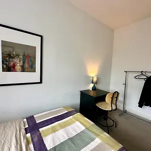 Whitechapel Station Homestay London